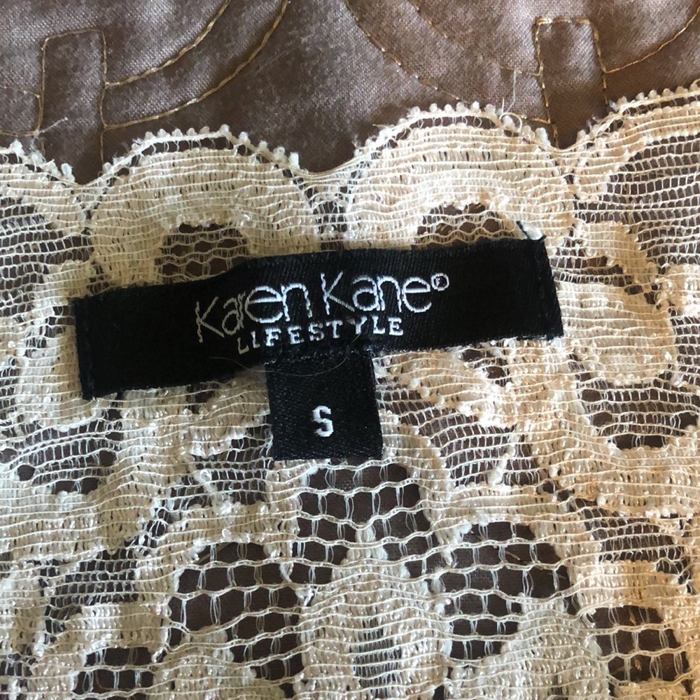 Karen Kane three tiered lace tank top - Picture 8 of 11
